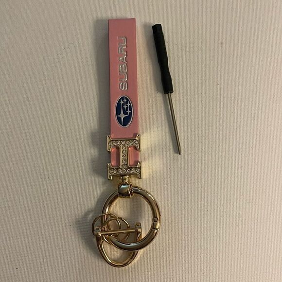 Key Fob Keychain in Pink leather with Logo NWT - Picture 2 of 5